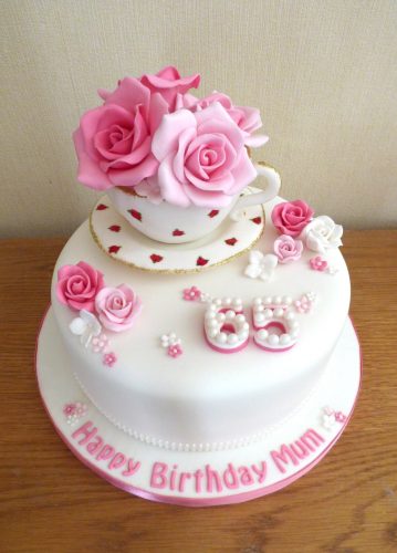 vintage-cup-and-saucer-full-of-sugar-roses-birthday-cake