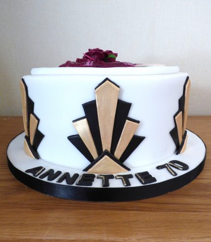 art-deco-lady-themed-birthday-cake