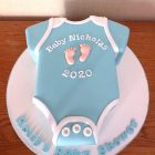 baby-onesie-boy-baby-shower-cake