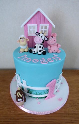 cute-farm-yard-birthday-cake