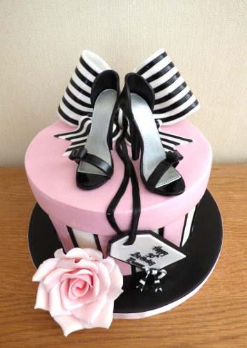 designer-shoes-and-hat-box-birthday-cake