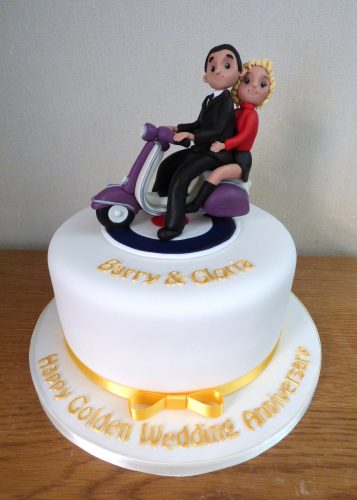 fondant-vespa-2-up-60's-theme-50th-anniversary-cake