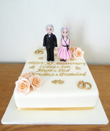 golden-50th-wedding-anniversary-cake-50's-themed