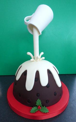 gravity-defying-christmas-pudding-cake