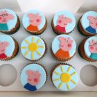 peppa-pig-and-family-cupcakes