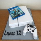 sony-ps4-white-with-controller-birthday-cake