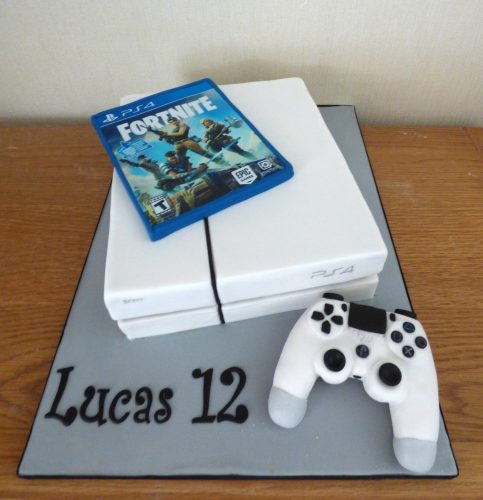 sony-ps4-white-with-controller-birthday-cake